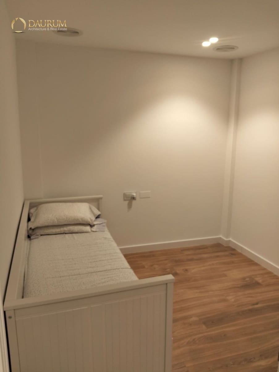 3 bedroom Flat for sale in Elche / Elx - € 190,000 (Ref: 9889492)