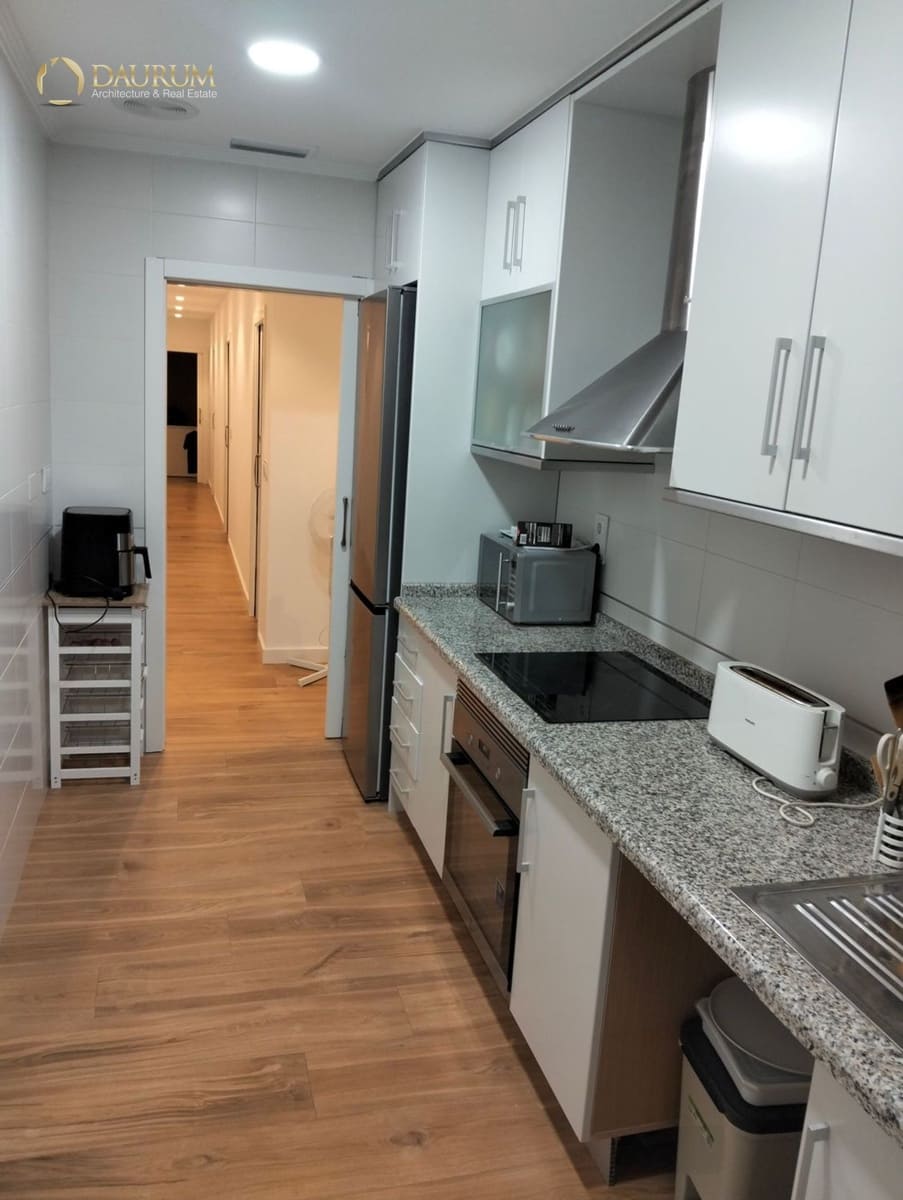 3 bedroom Flat for sale in Elche / Elx - € 190,000 (Ref: 9889492)