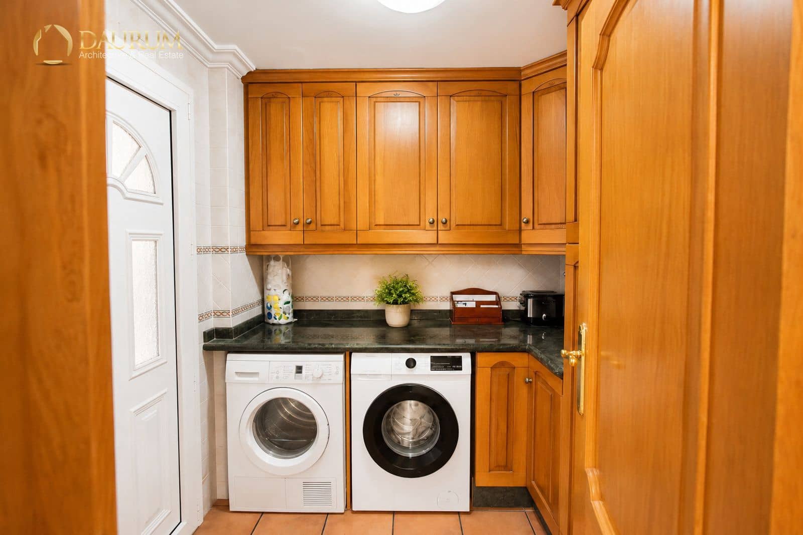 6 chambre Villa/Maison à vendre à Muchamiel / Mutxamel avec piscine garage - 595 000 € (Ref: 9891014)