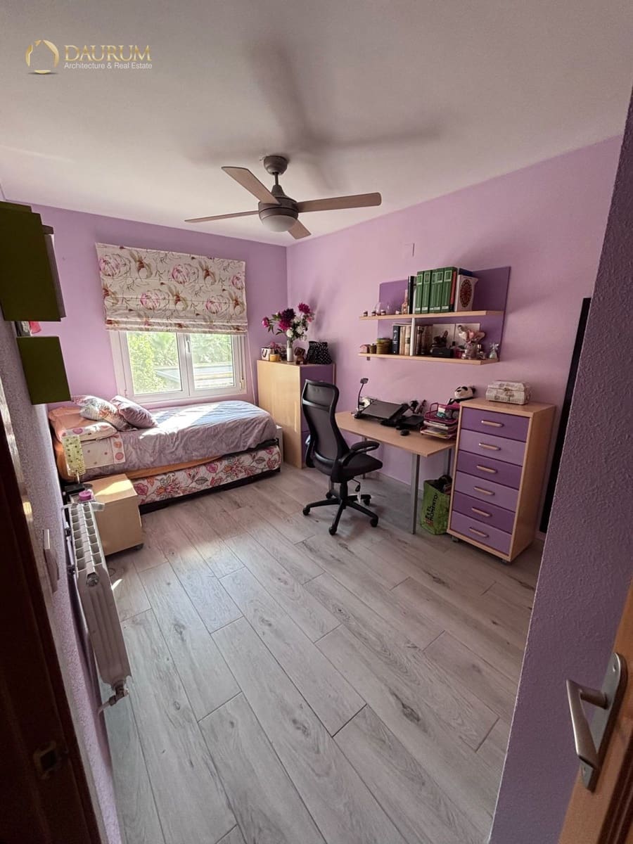 5 slaapkamer Huis te koop in Alicante stad met zwembad garage - € 695.000 (Ref: 9891114)