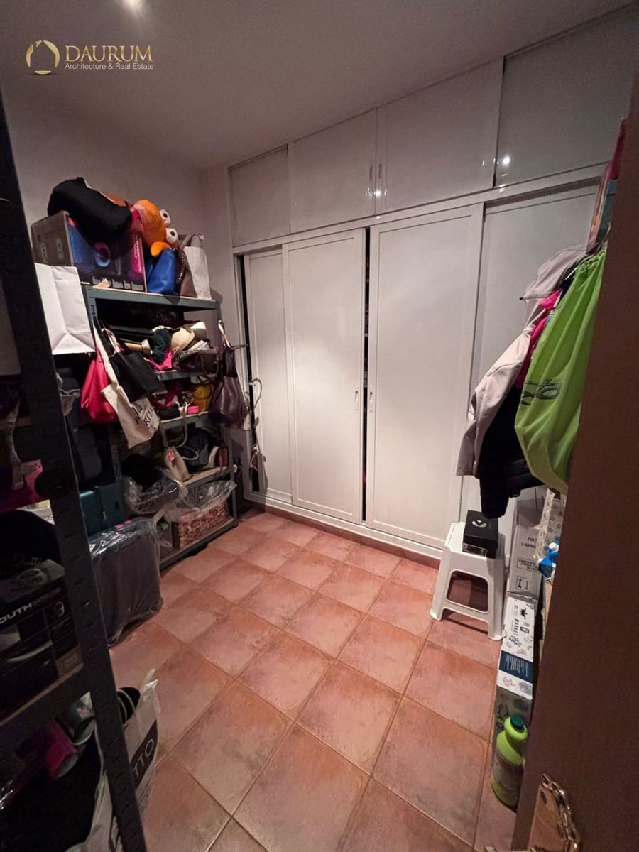 5 slaapkamer Huis te koop in Alicante stad met zwembad garage - € 695.000 (Ref: 9891114)