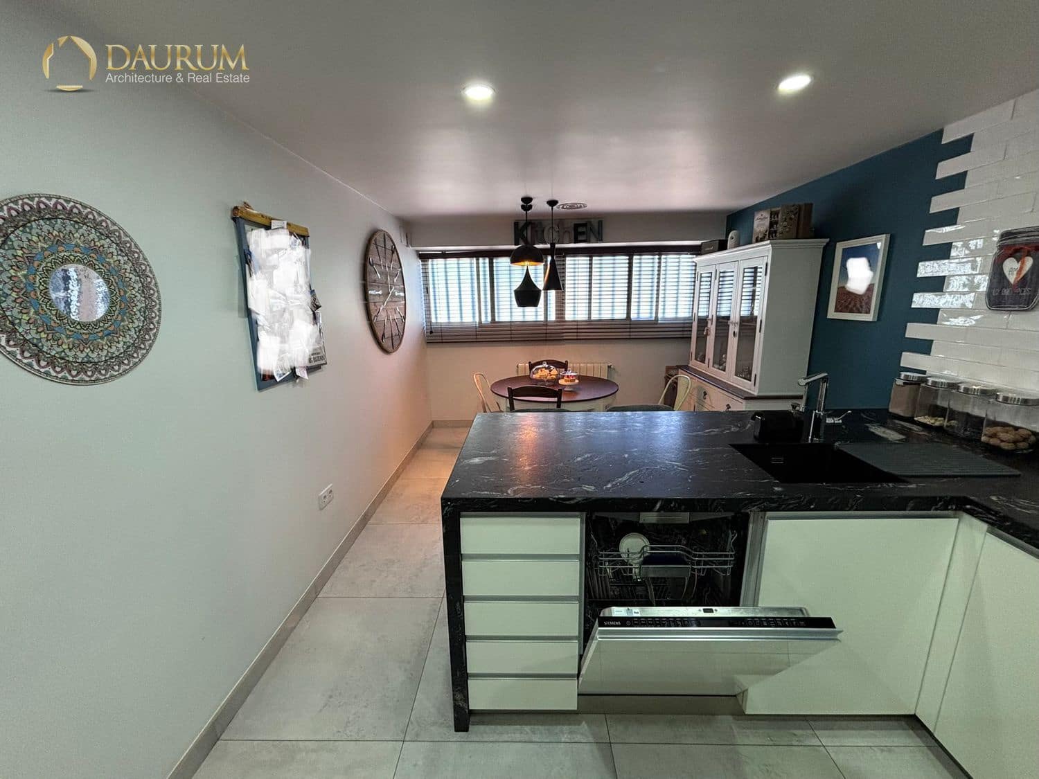 5 slaapkamer Huis te koop in Alicante stad met zwembad garage - € 695.000 (Ref: 9891114)