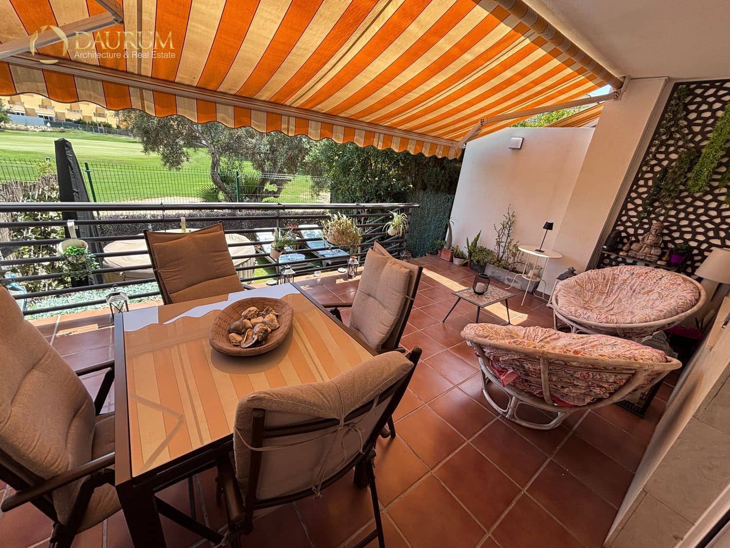 5 slaapkamer Huis te koop in Alicante stad met zwembad garage - € 695.000 (Ref: 9891114)