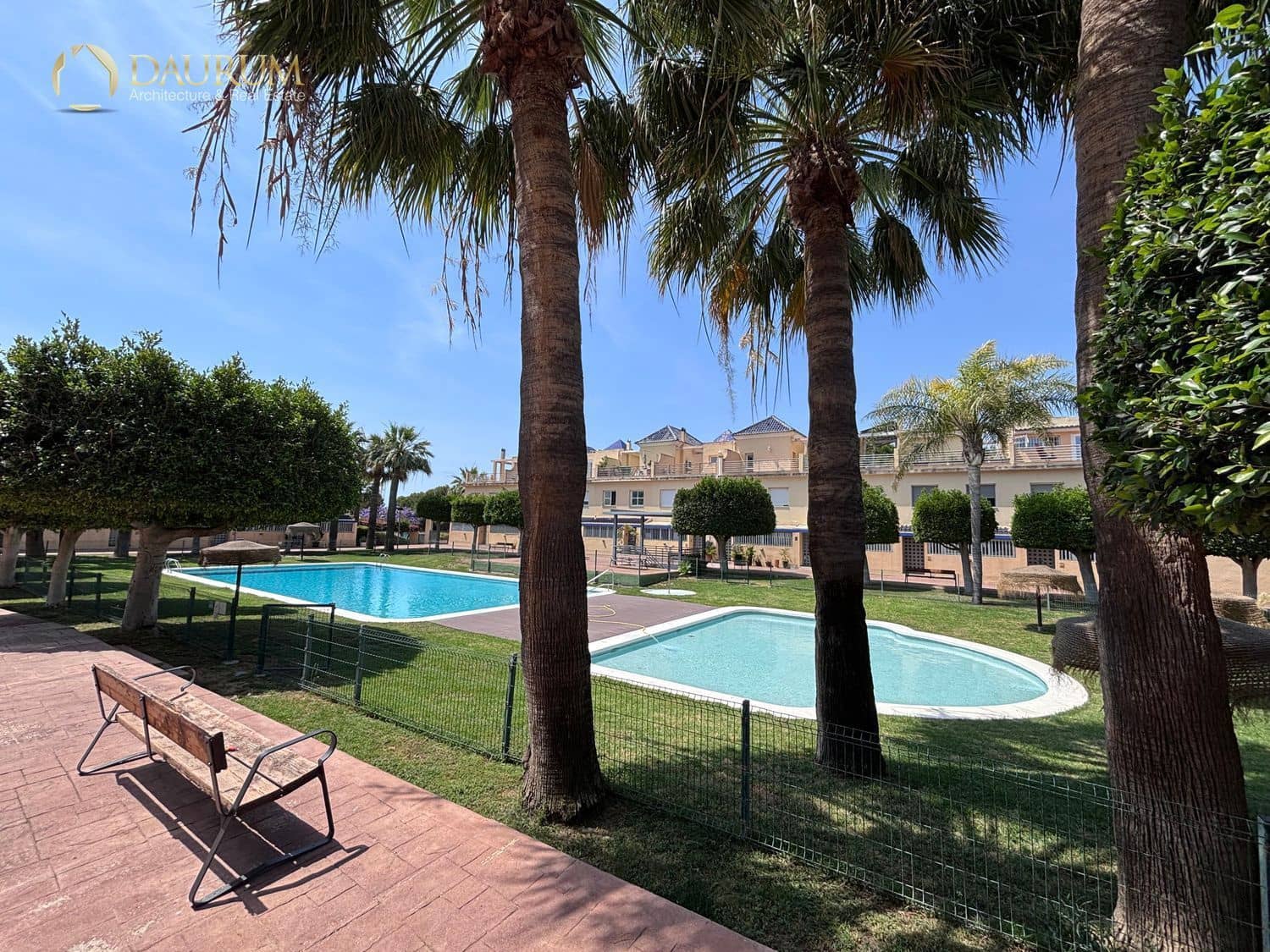 5 slaapkamer Huis te koop in Alicante stad met zwembad garage - € 695.000 (Ref: 9891114)