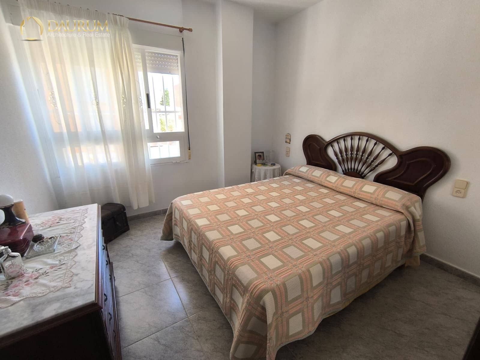 2 soverom Leilighet til salgs i Arenales del Sol med garasje - € 280 000 (Ref: 9893021)