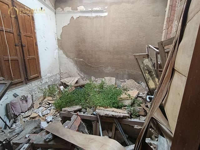 5 soverom Villa til salgs i Crevillente / Crevillent - € 99 000 (Ref: 9893115)