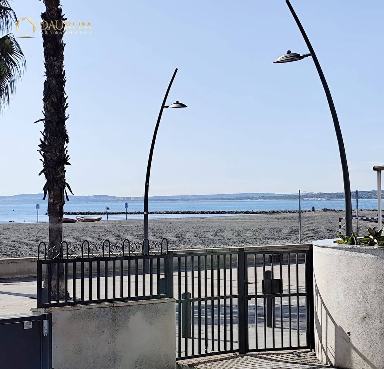 Chalet de 3 habitaciones en Santa Pola en venta con garaje - 309.500 € (Ref: 9893116)