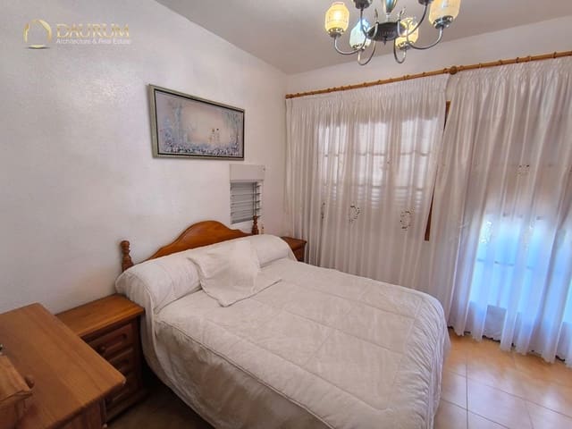 3 soveværelse Villa til salg i Santa Pola med garage - € 309.500 (Ref: 9893116)