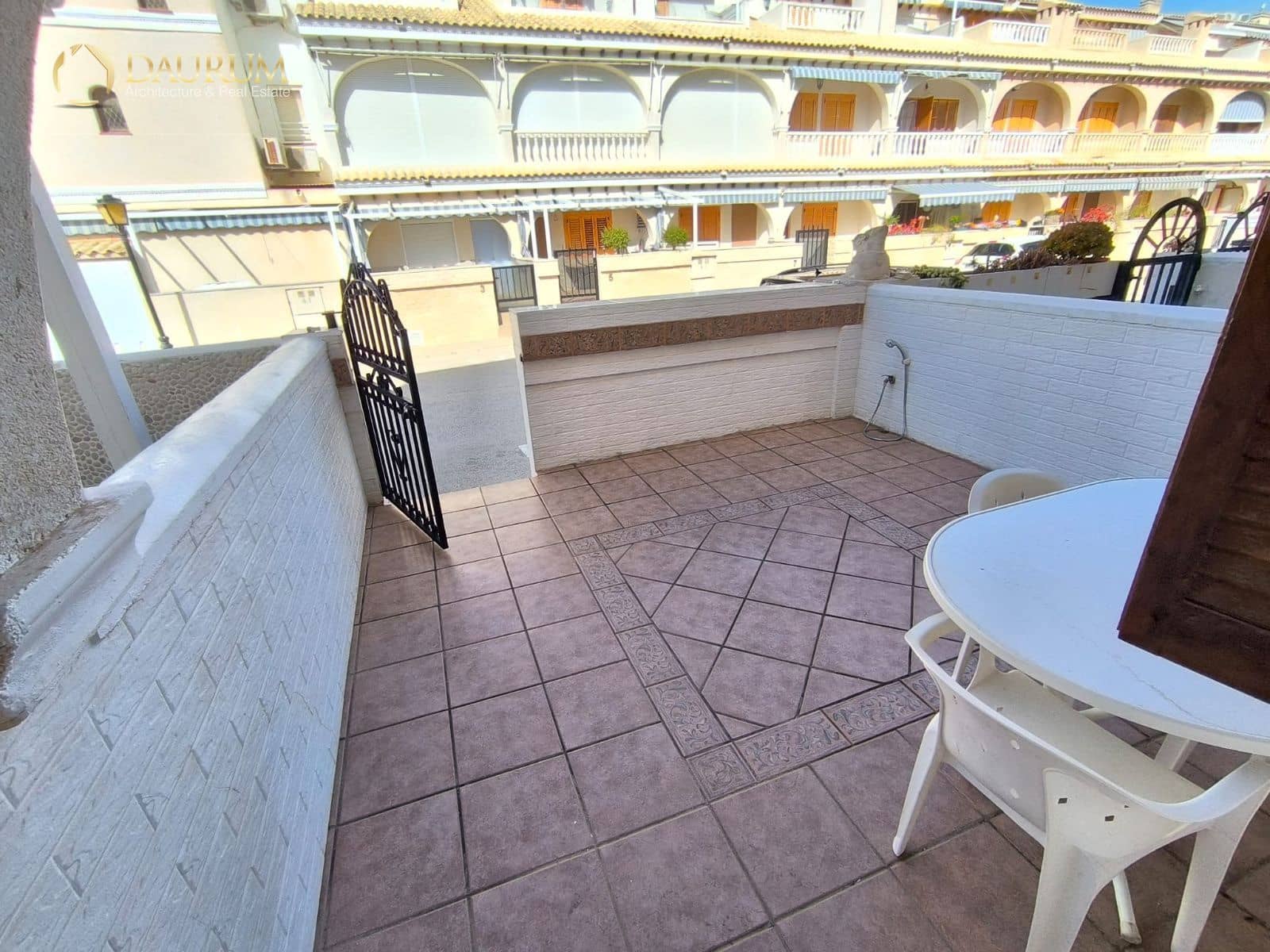 Chalet de 3 habitaciones en Santa Pola en venta con garaje - 309.500 € (Ref: 9893116)