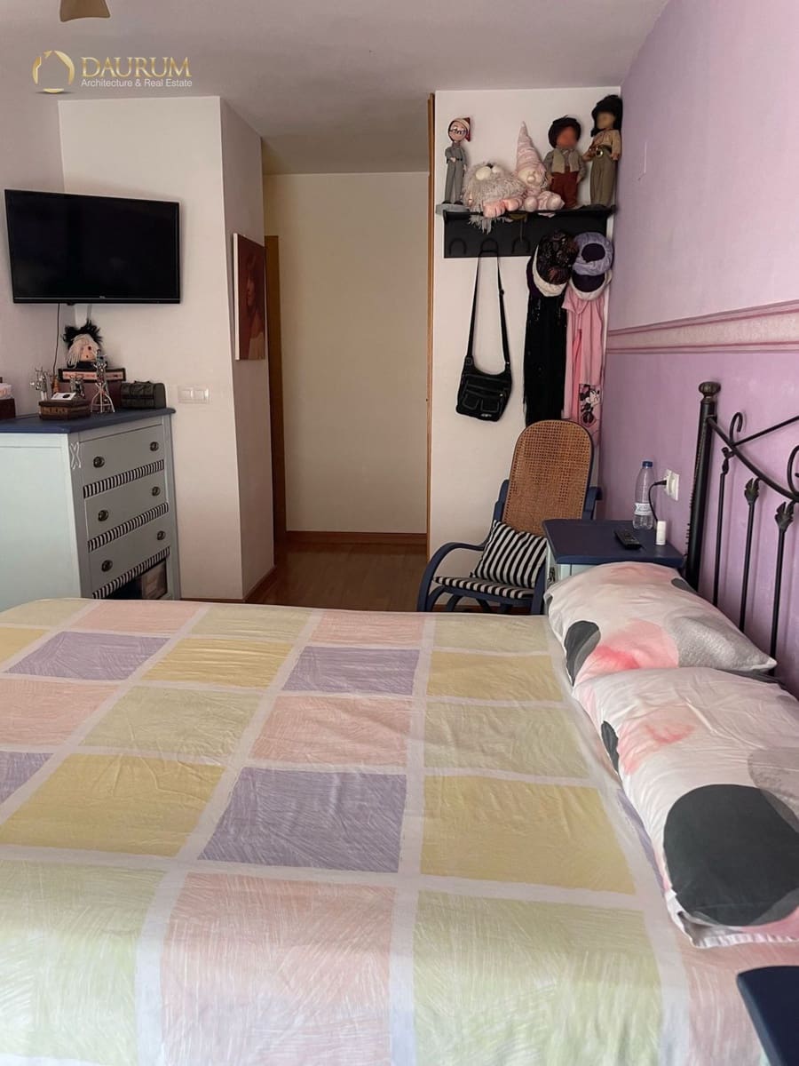 4 soveværelse Lejlighed til salg i Alicante by med swimmingpool garage - € 298.000 (Ref: 9895224)