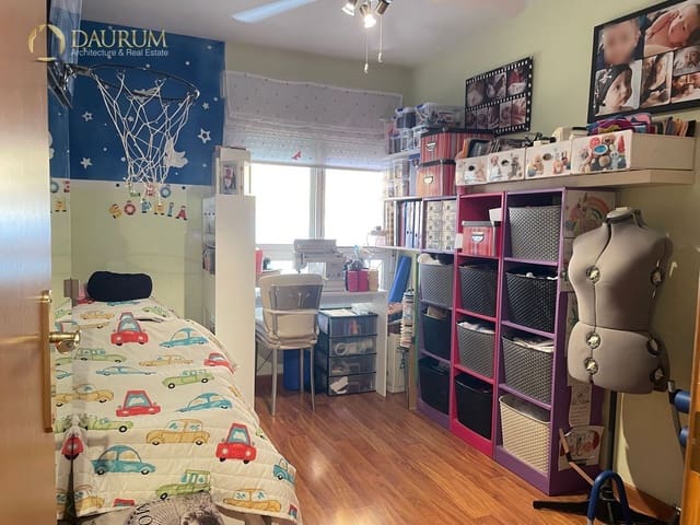 Piso de 4 habitaciones en Alicante / Alacant ciudad en venta con piscina garaje - 298.000 € (Ref: 9895224)