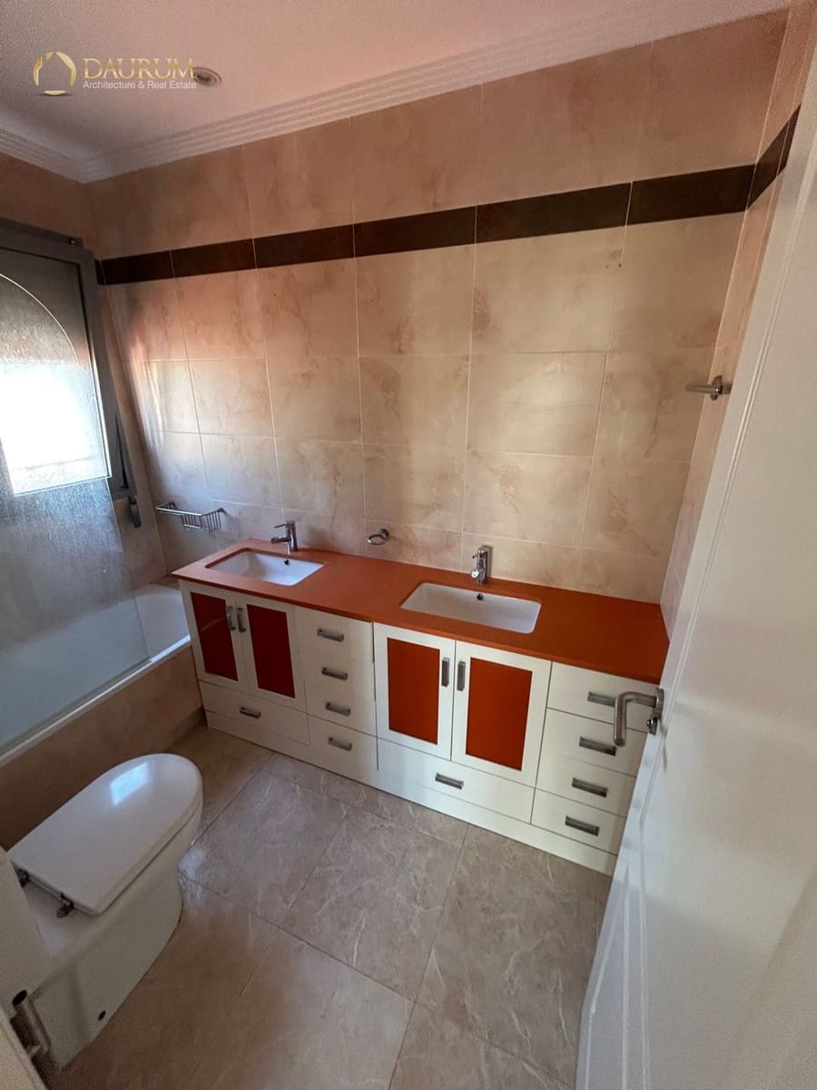 Piso de 2 habitaciones en Arenales del Sol en venta con piscina garaje - 250.000 € (Ref: 9897323)