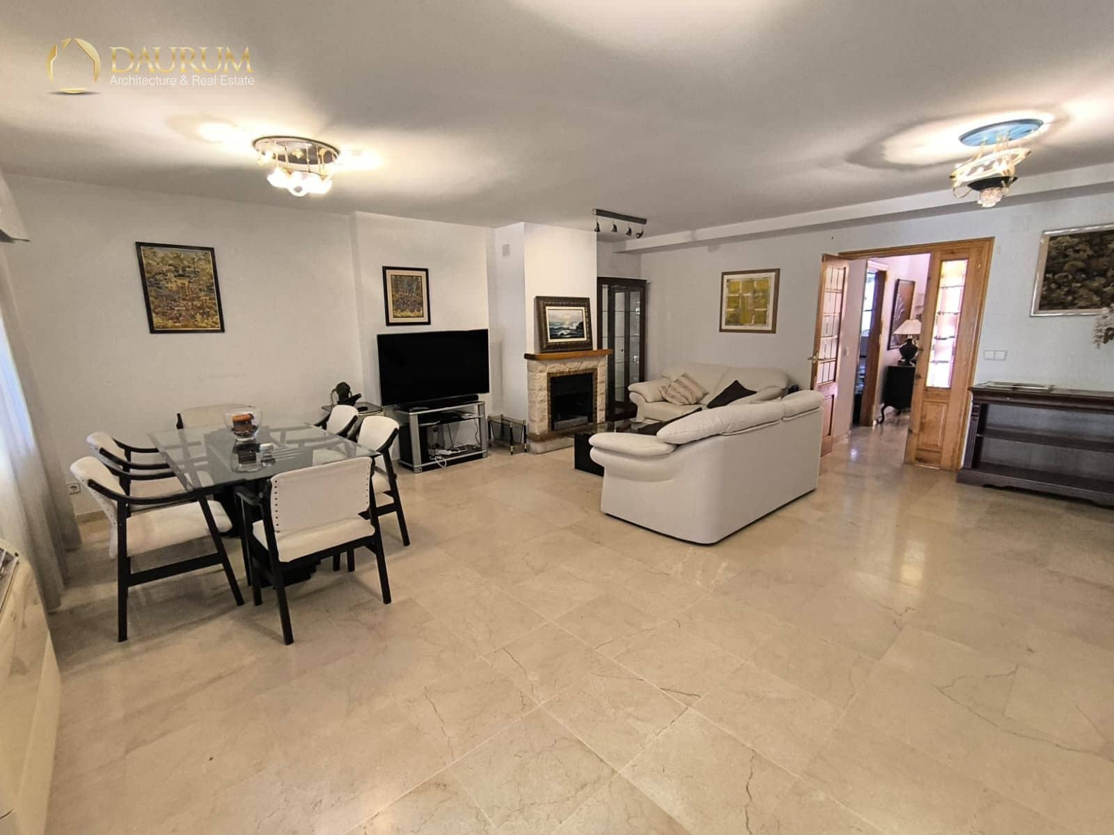4 bedroom Townhouse for sale in Alicante / Alacant city with pool garage - € 555,000 (Ref: 9897324)