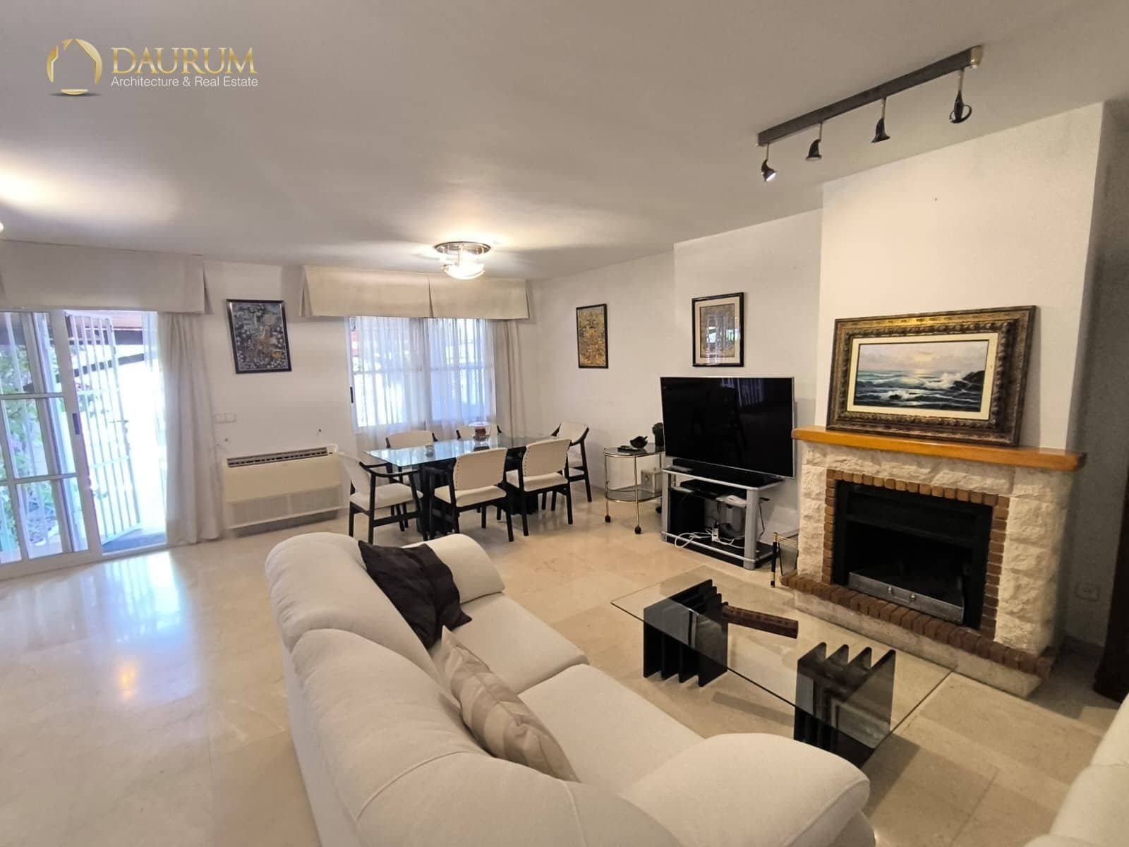 4 bedroom Townhouse for sale in Alicante / Alacant city with pool garage - € 555,000 (Ref: 9897324)