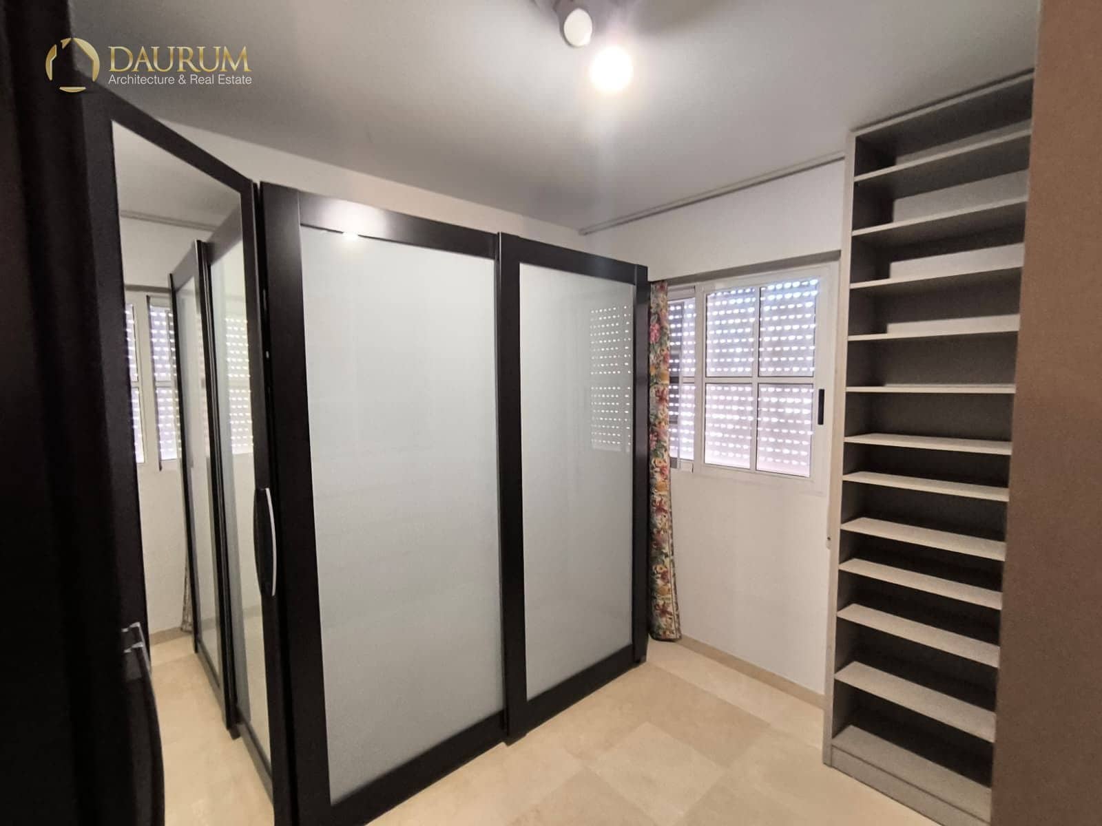 4 bedroom Townhouse for sale in Alicante / Alacant city with pool garage - € 555,000 (Ref: 9897324)