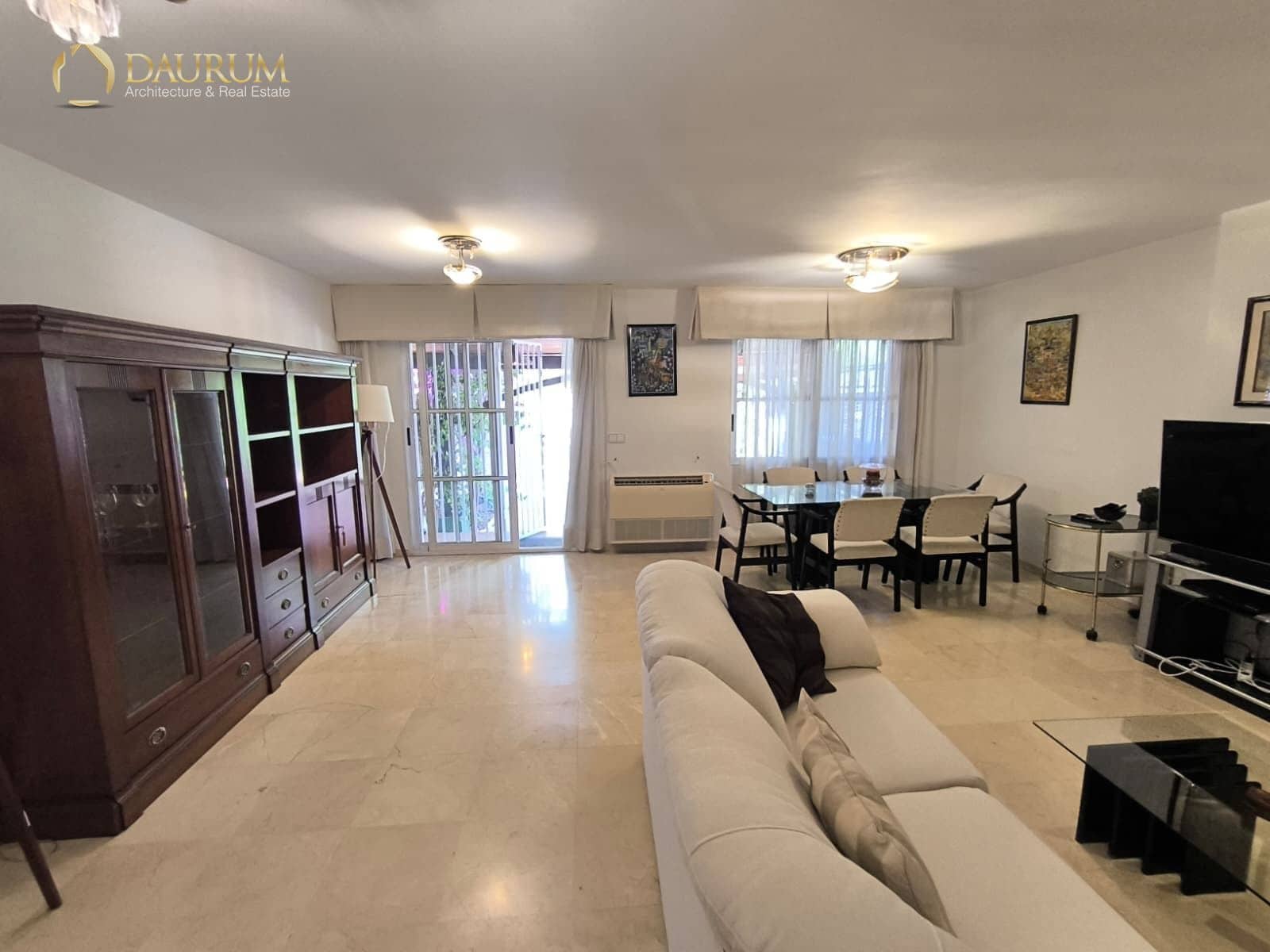 4 bedroom Townhouse for sale in Alicante / Alacant city with pool garage - € 555,000 (Ref: 9897324)