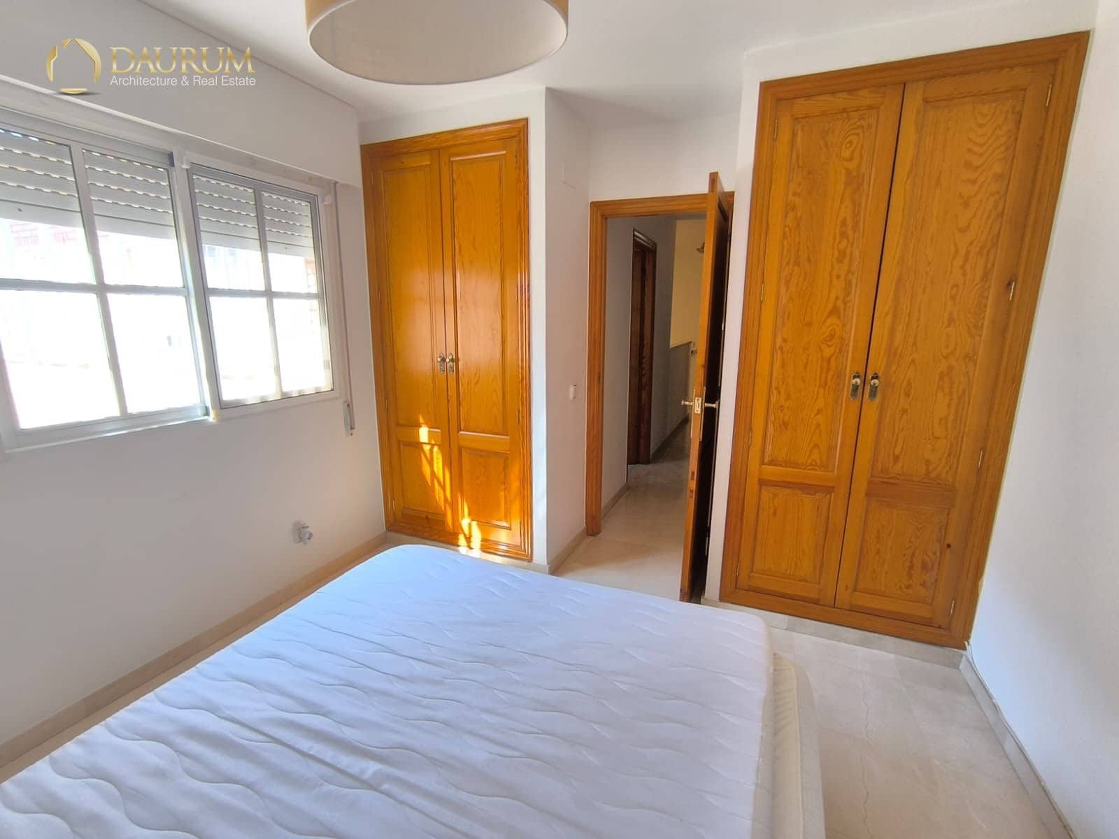 4 bedroom Townhouse for sale in Alicante / Alacant city with pool garage - € 555,000 (Ref: 9897324)
