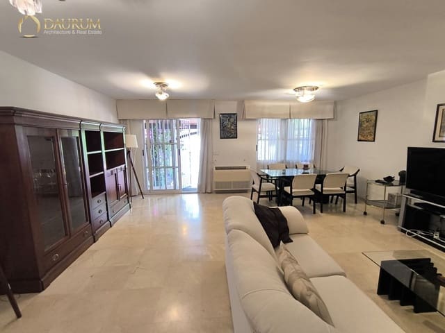4 bedroom Townhouse for sale in Alicante / Alacant city with pool garage - € 555,000 (Ref: 9897324)
