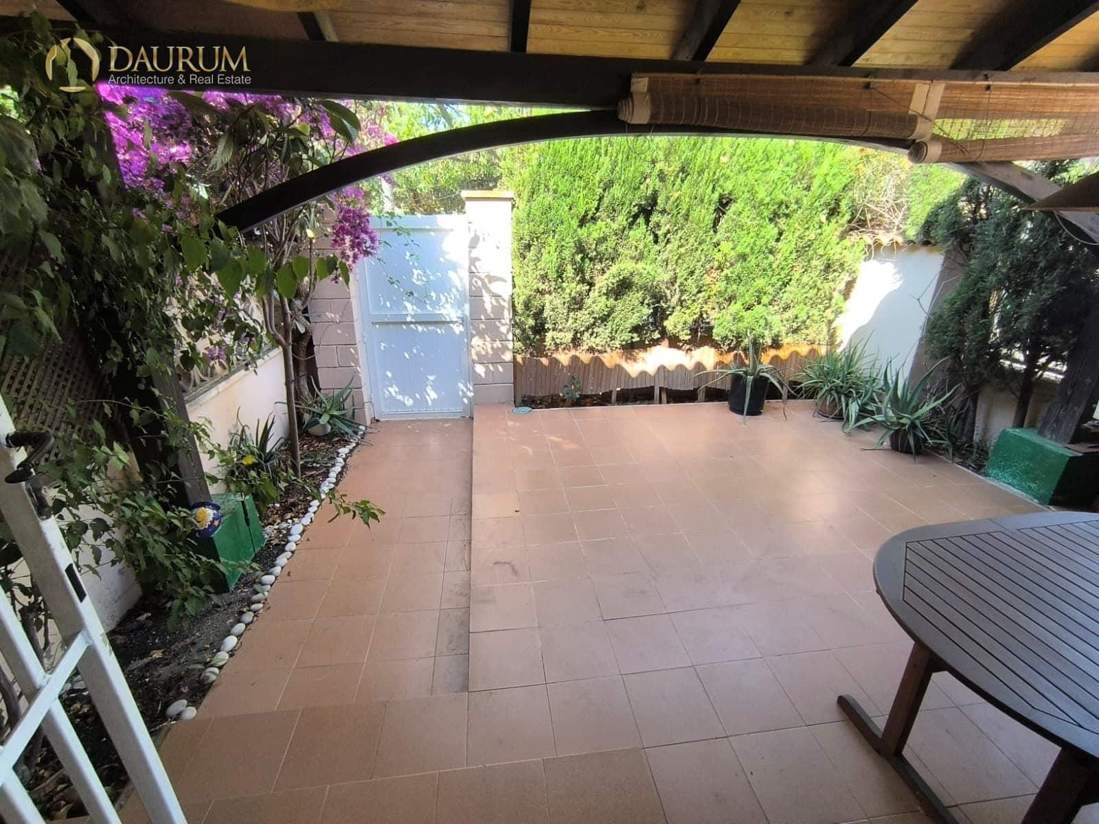 4 bedroom Townhouse for sale in Alicante / Alacant city with pool garage - € 555,000 (Ref: 9897324)
