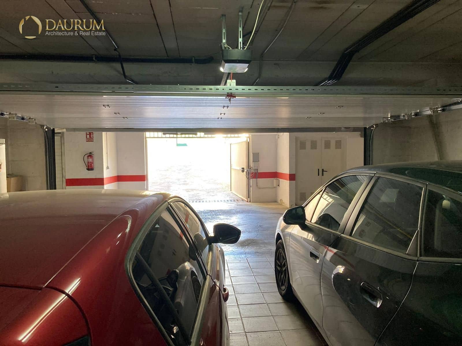 5 makuuhuone Omakotitalo myytävänä paikassa Alicante kaupunki mukana uima-altaan 
autotalli - 785 400 € (Ref: 9897689)