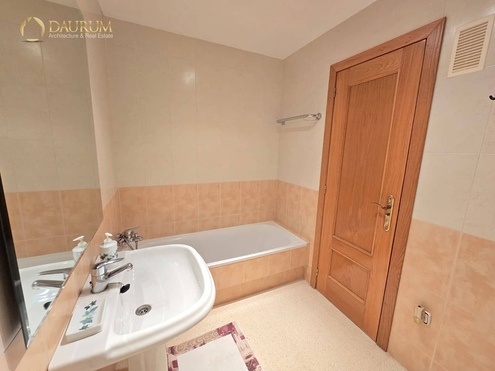 3 sypialnia Mieszkanie na sprzedaż w Benidorm z basenem garażem - 560 000 € (Ref: 9902169)