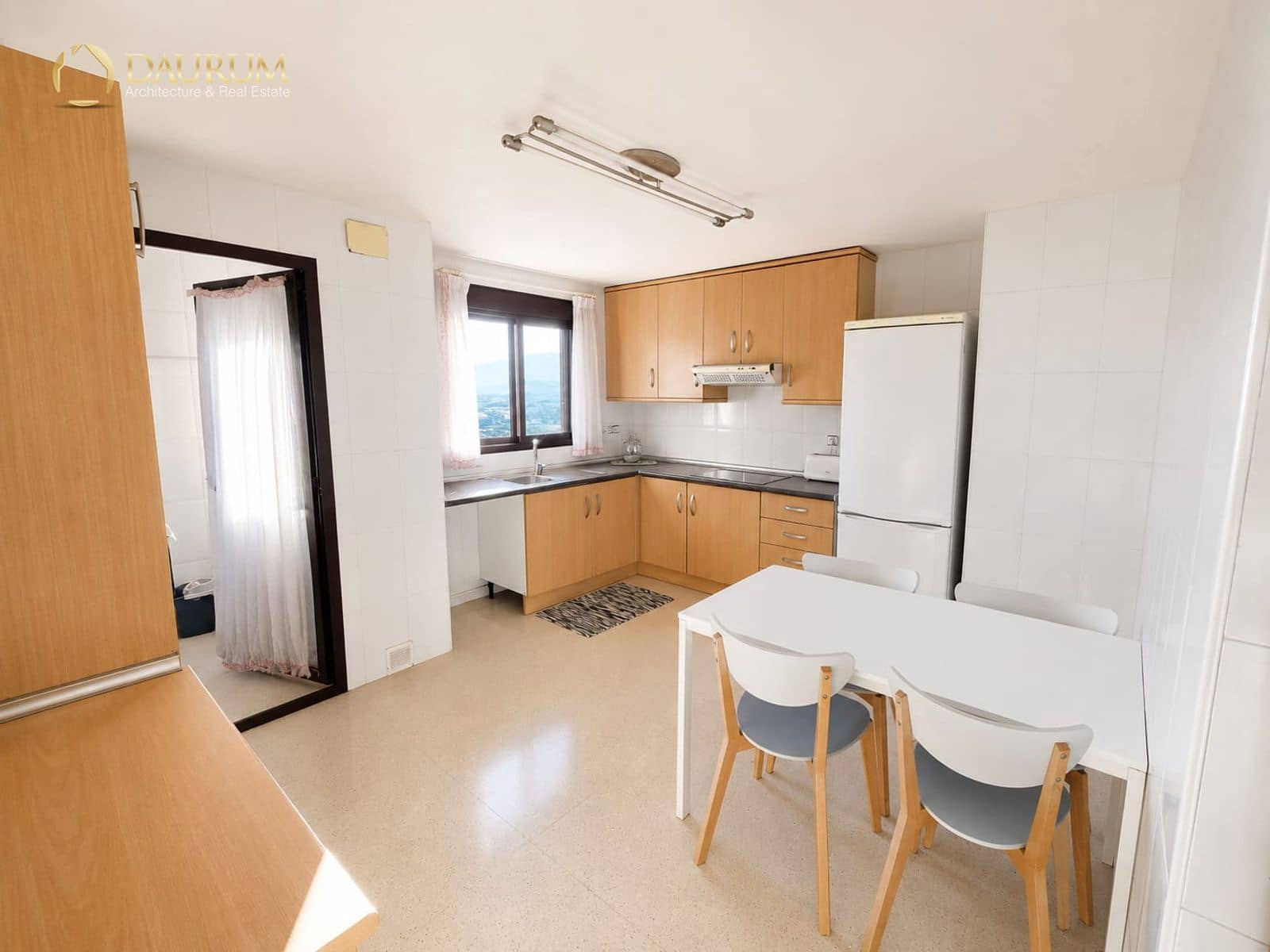 3 sypialnia Mieszkanie na sprzedaż w Benidorm z basenem garażem - 560 000 € (Ref: 9902169)