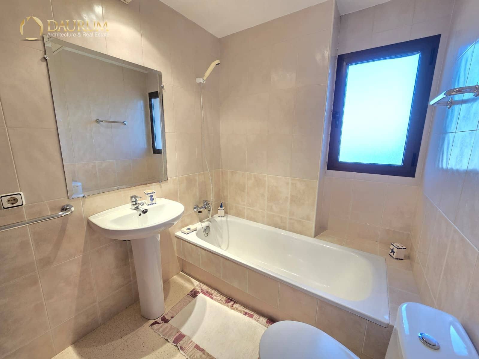 3 sypialnia Mieszkanie na sprzedaż w Benidorm z basenem garażem - 560 000 € (Ref: 9902169)
