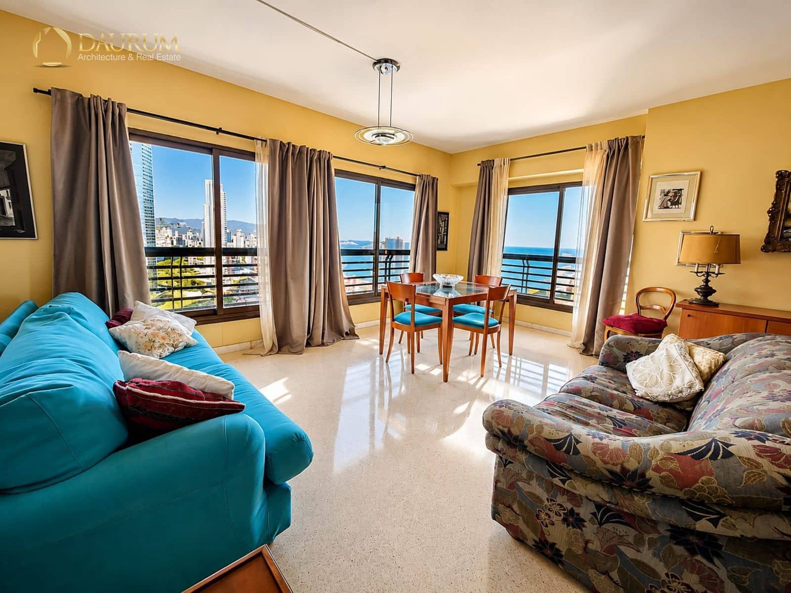 3 sypialnia Mieszkanie na sprzedaż w Benidorm z basenem garażem - 560 000 € (Ref: 9902169)