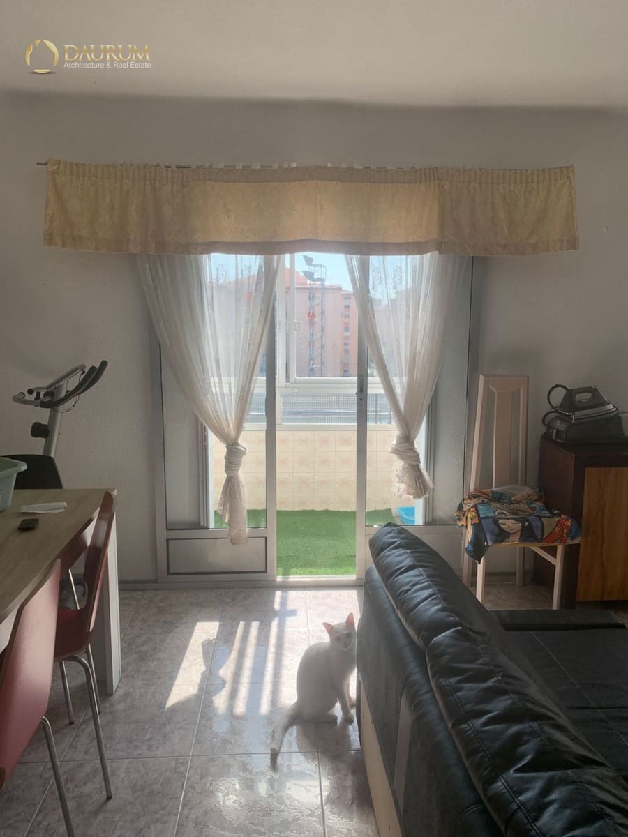 2 sovrum Lägenhet till salu i Alicante stad - 108 000 € (Ref: 9902170)