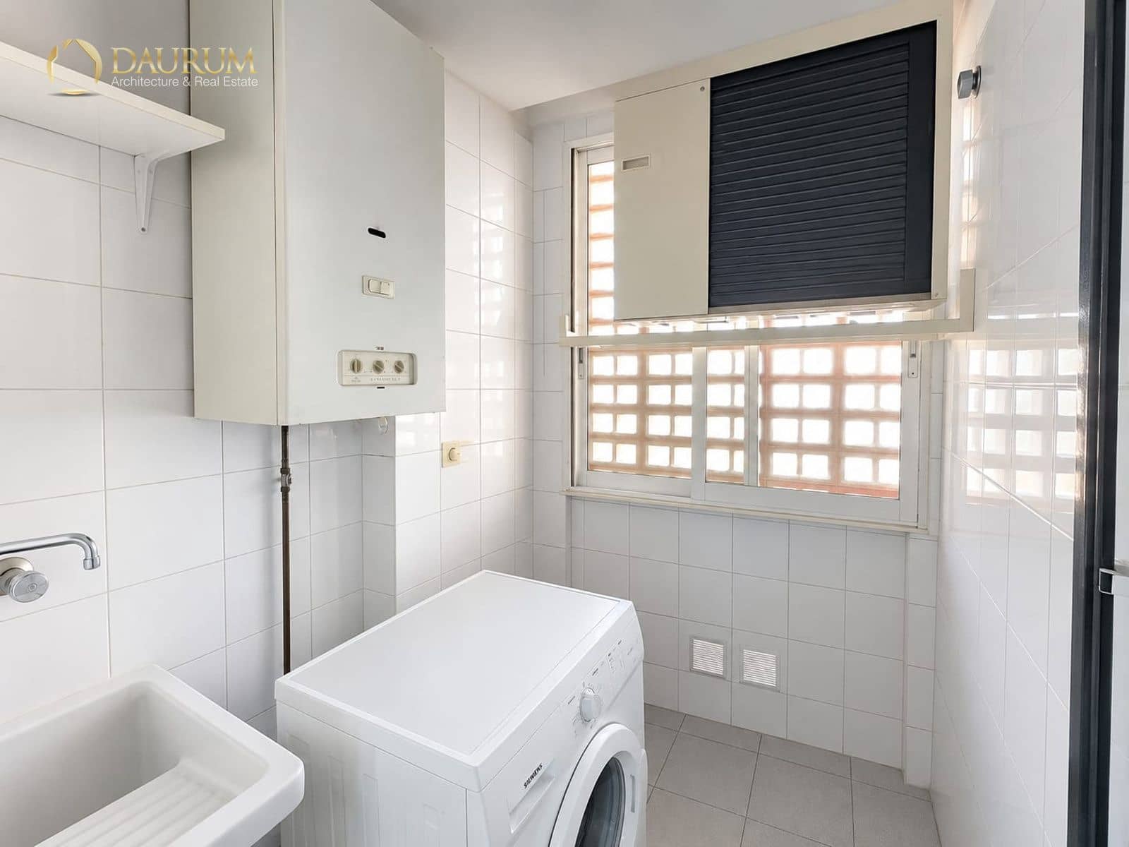 3 Zimmer Wohnung zu verkaufen in Albir mit Pool Garage - 399.000 € (Ref: 9902171)