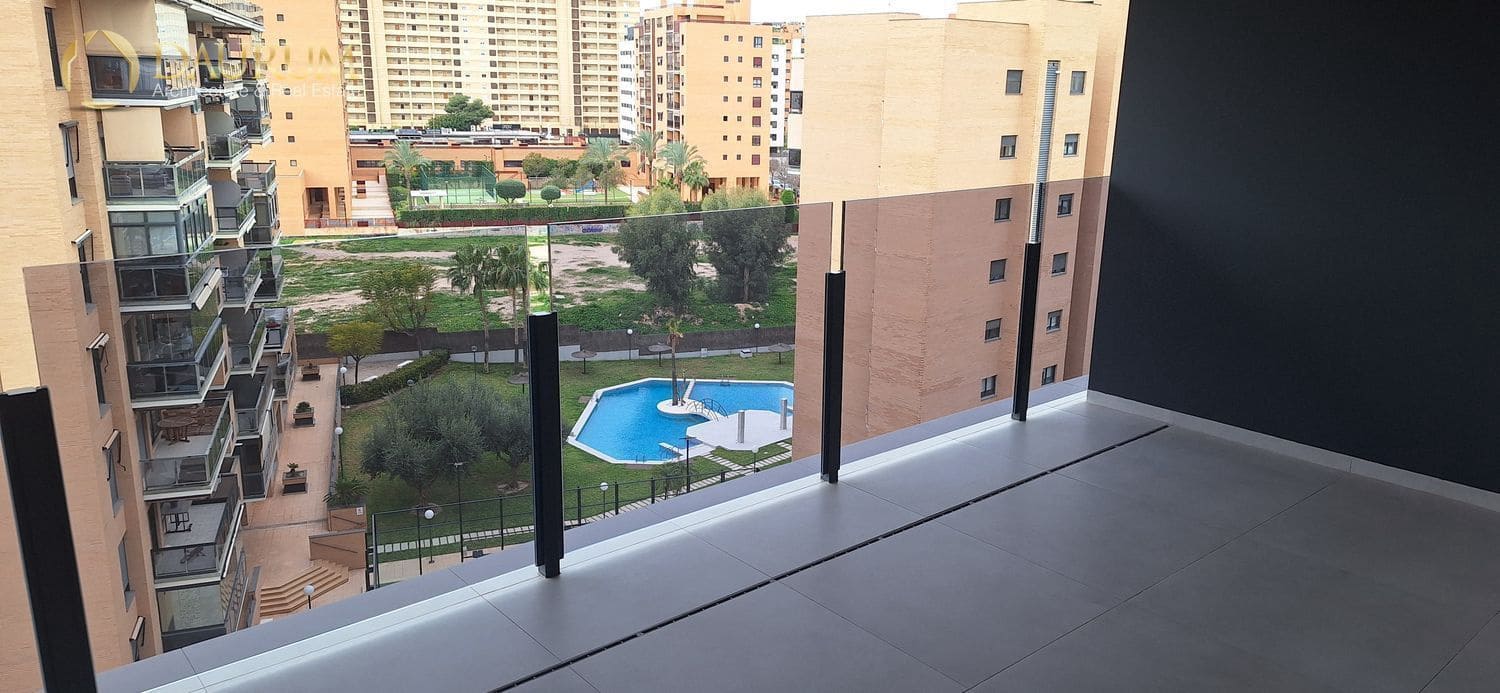 Piso de 2 habitaciones en Playa de San Juan en venta con piscina - 494.000 € (Ref: 9902172)