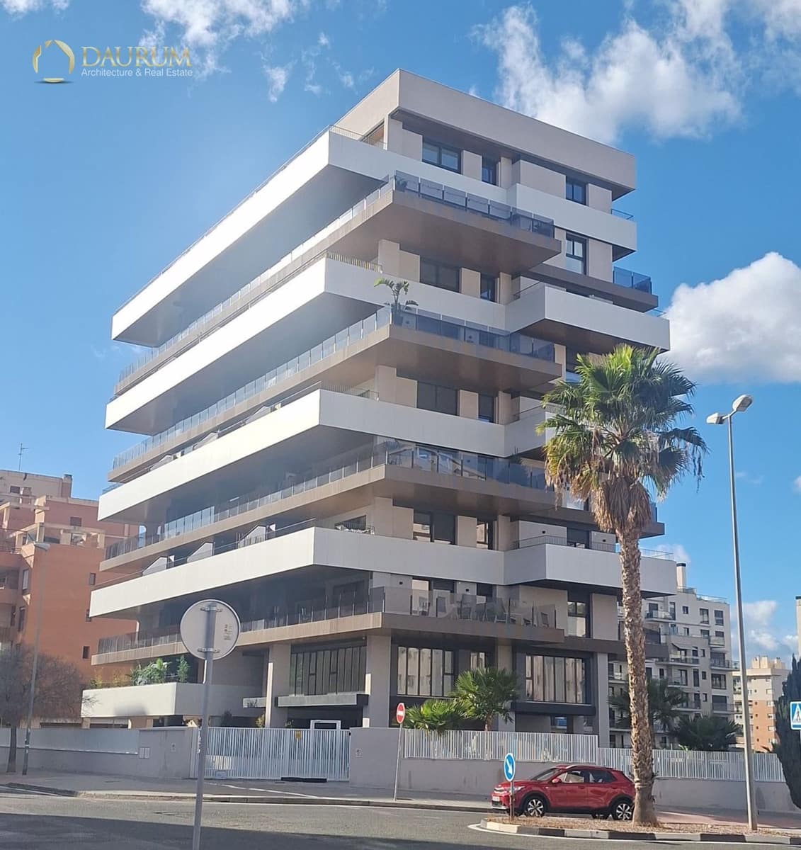 Piso de 2 habitaciones en Playa de San Juan en venta con piscina - 494.000 € (Ref: 9902172)
