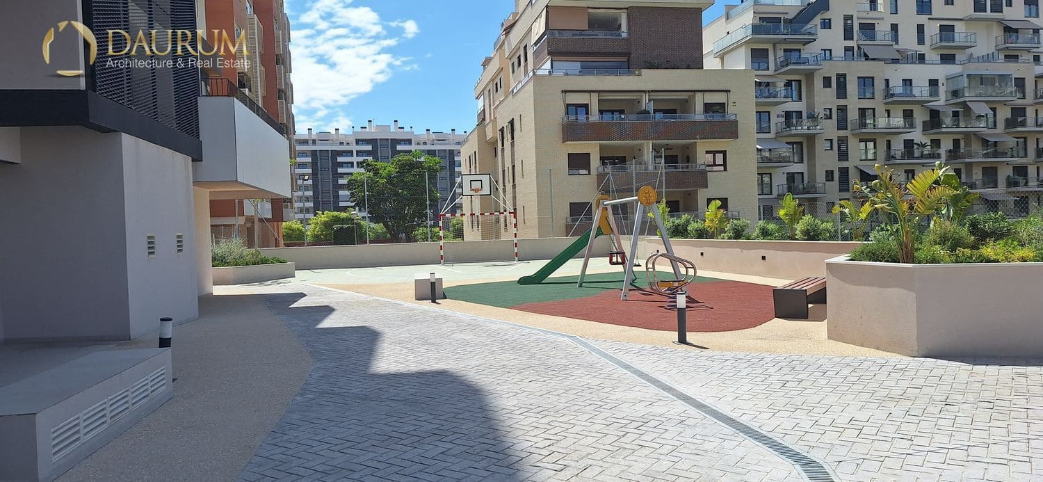 Piso de 2 habitaciones en Playa de San Juan en venta con piscina - 494.000 € (Ref: 9902172)