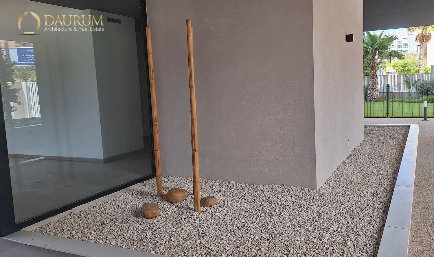 Piso de 2 habitaciones en Playa de San Juan en venta con piscina - 494.000 € (Ref: 9902172)