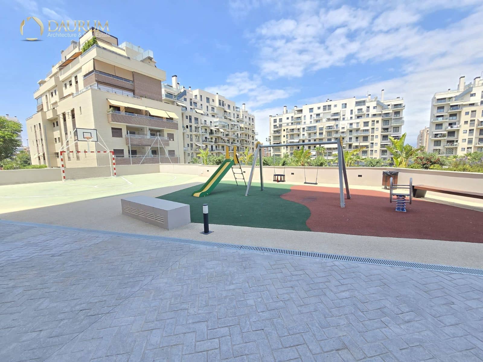 Piso de 2 habitaciones en Playa de San Juan en venta con piscina - 494.000 € (Ref: 9902172)