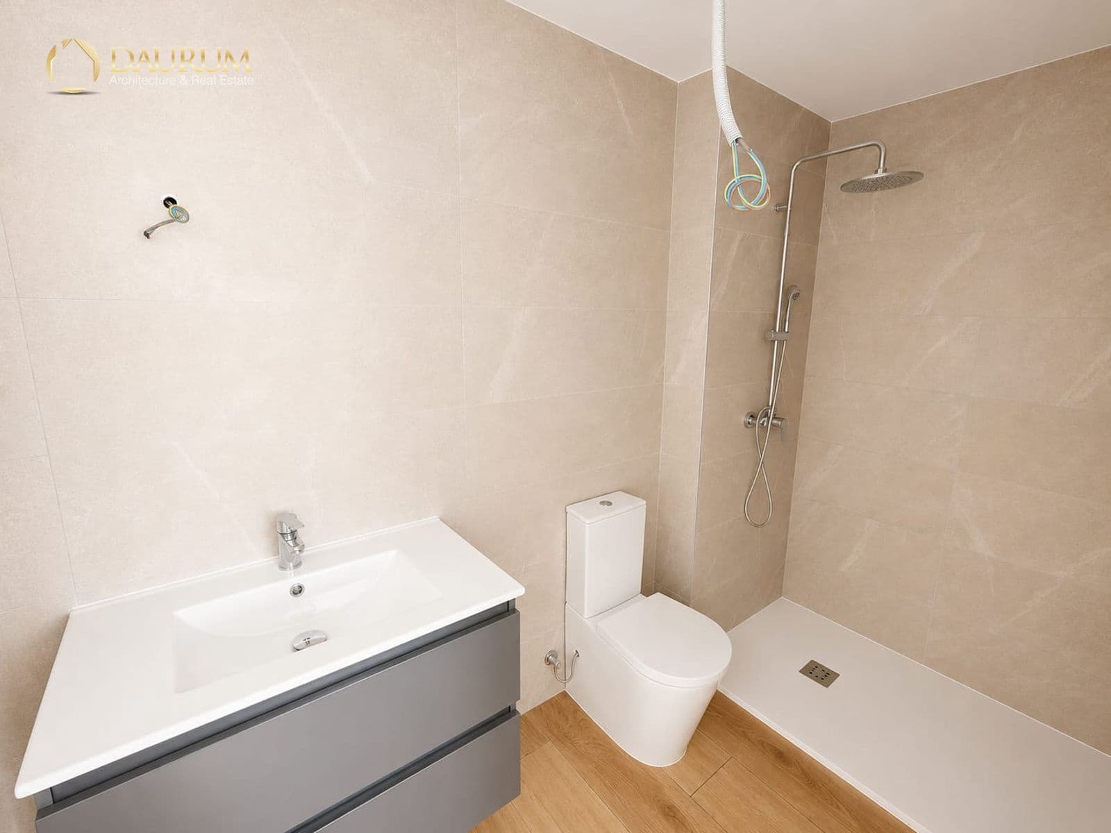 2 bedroom Flat for sale in Playa de San Juan with pool - € 494,000 (Ref: 9902172)