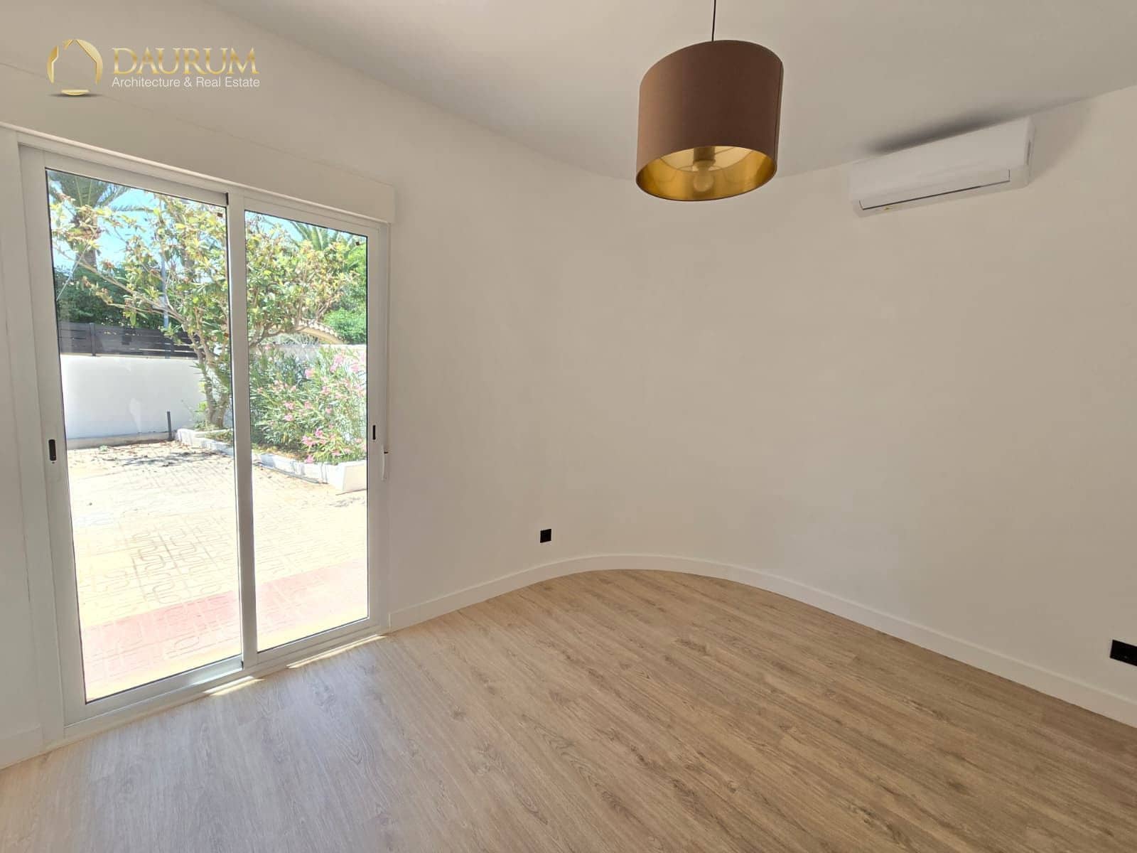 4 sypialnia Willa na sprzedaż w La Nucia z basenem garażem - 395 000 € (Ref: 9905132)
