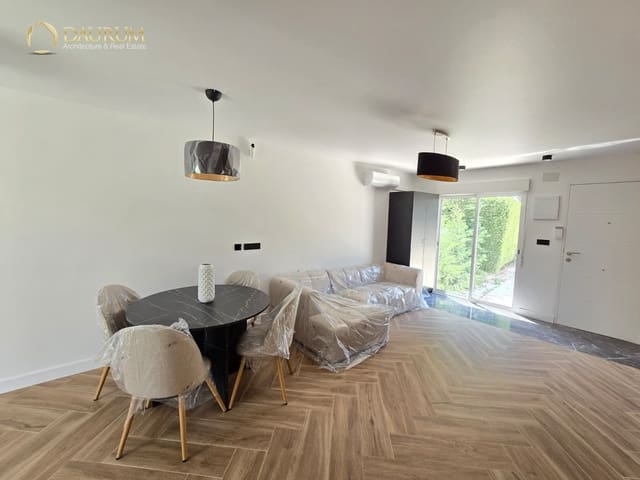 4 sypialnia Willa na sprzedaż w La Nucia z basenem garażem - 395 000 € (Ref: 9905132)