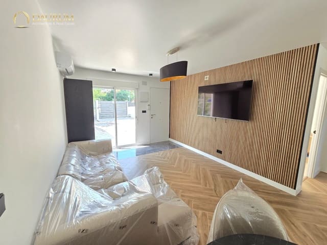 4 sypialnia Willa na sprzedaż w La Nucia z basenem garażem - 395 000 € (Ref: 9905132)