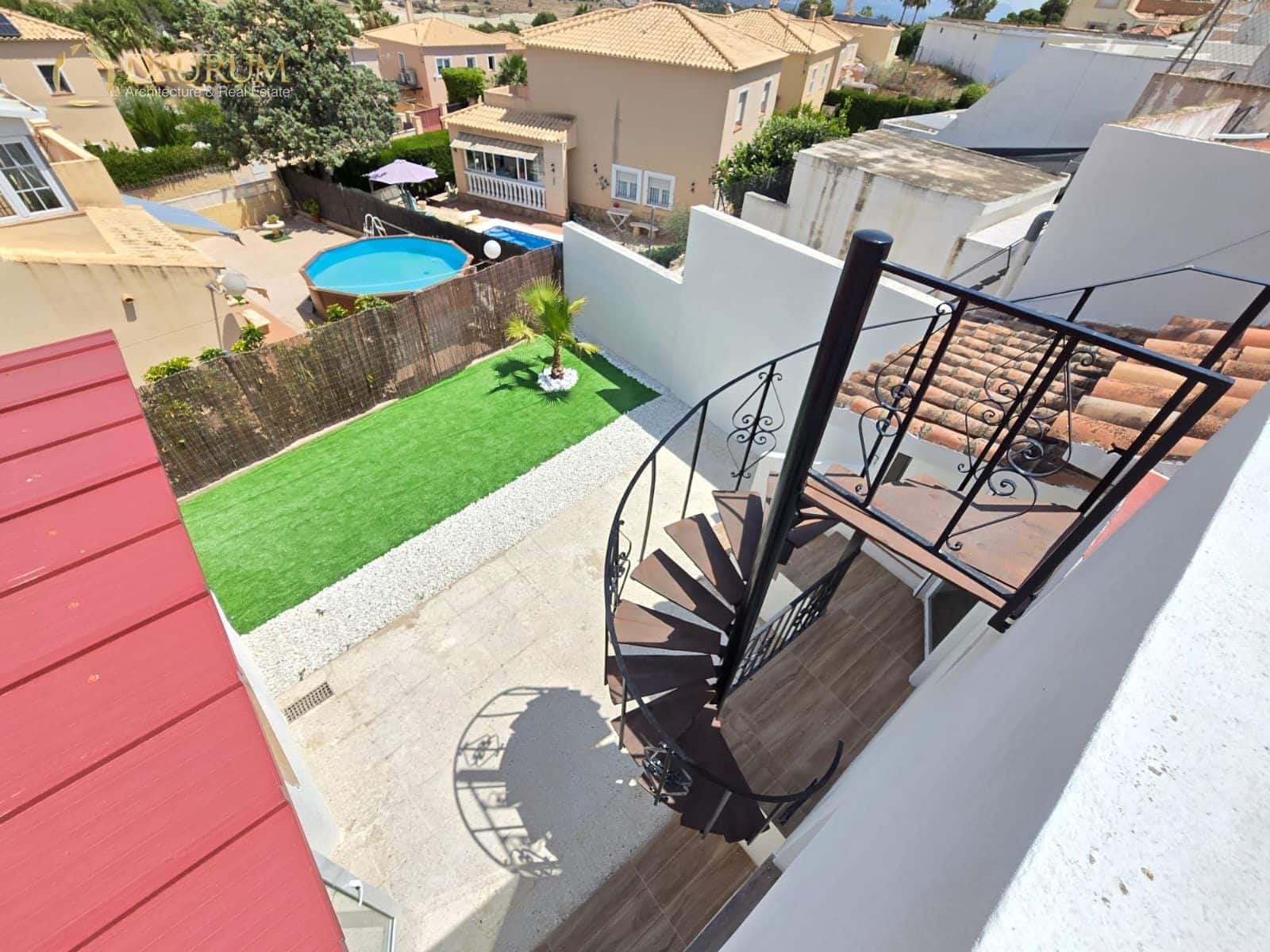 4 sypialnia Willa na sprzedaż w La Nucia z basenem garażem - 395 000 € (Ref: 9905132)