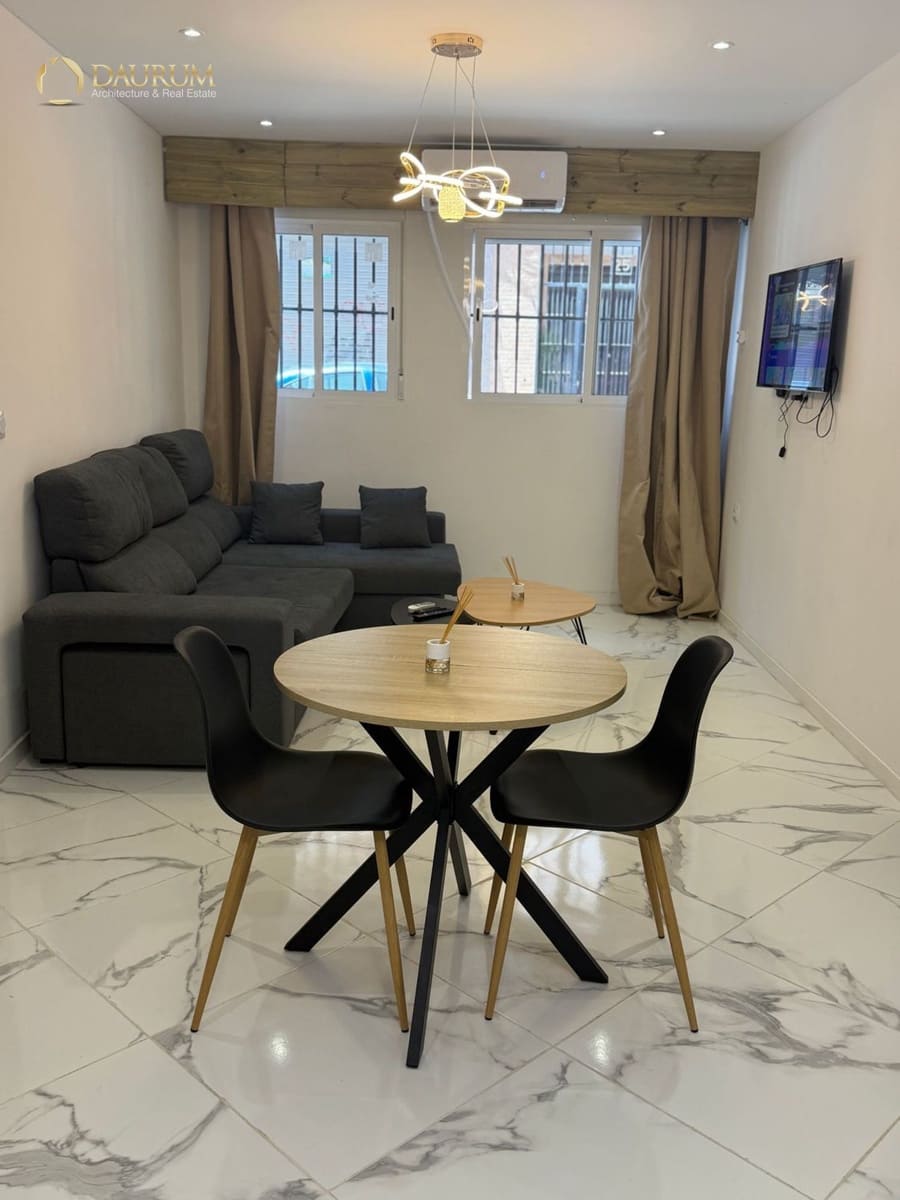 2 slaapkamer Flat te koop in Alicante stad - € 120.000 (Ref: 9909008)