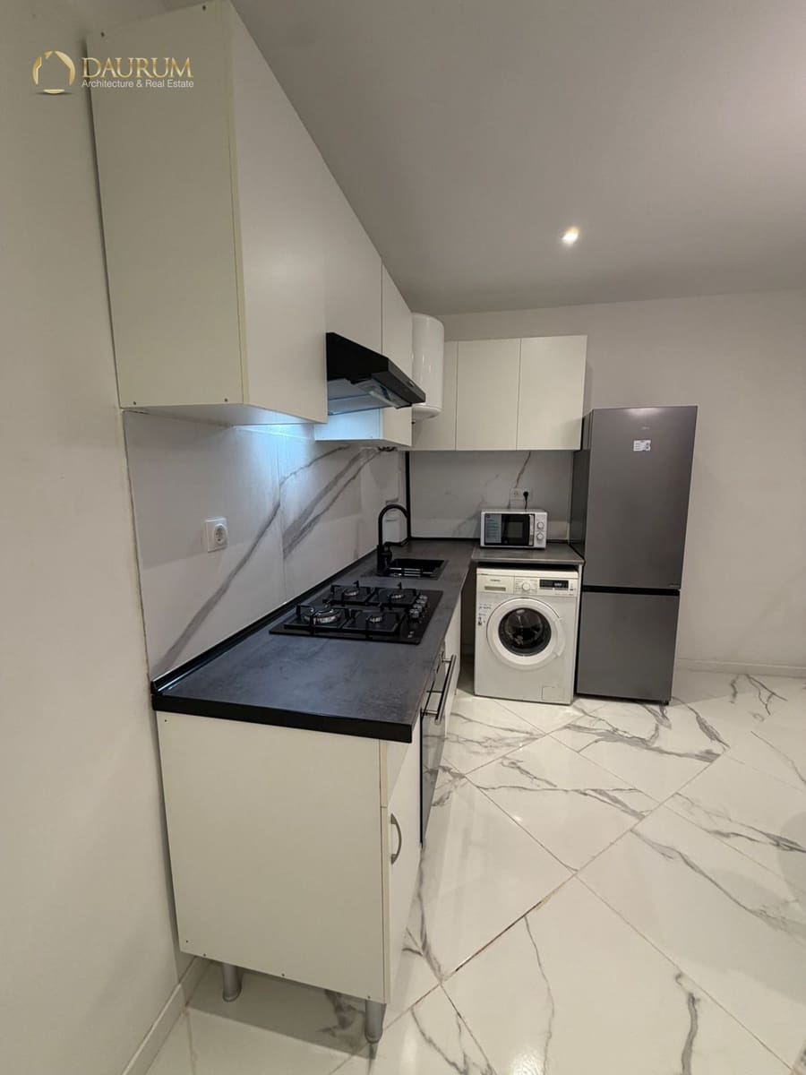 2 slaapkamer Flat te koop in Alicante stad - € 120.000 (Ref: 9909008)