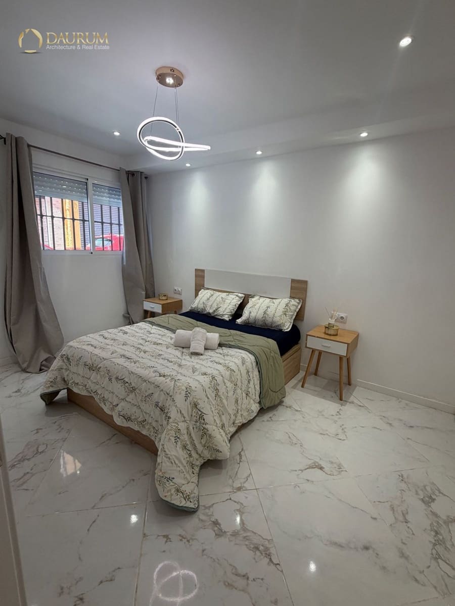 2 slaapkamer Flat te koop in Alicante stad - € 120.000 (Ref: 9909008)