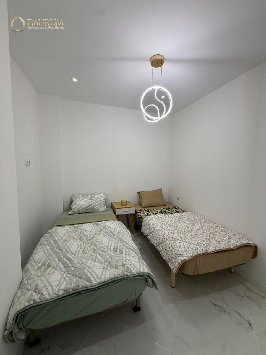 2 slaapkamer Flat te koop in Alicante stad - € 120.000 (Ref: 9909008)