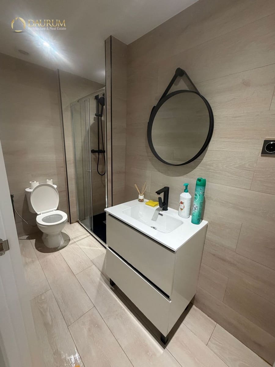 2 slaapkamer Flat te koop in Alicante stad - € 120.000 (Ref: 9909008)