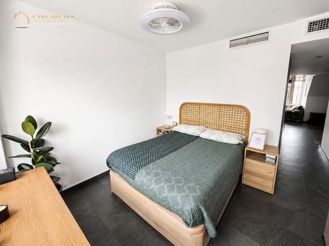 2 sypialnia Penthouse na sprzedaż w Mercado, Miasto Alicante / Alacant z garażem - 520 000 € (Ref: 9909337)