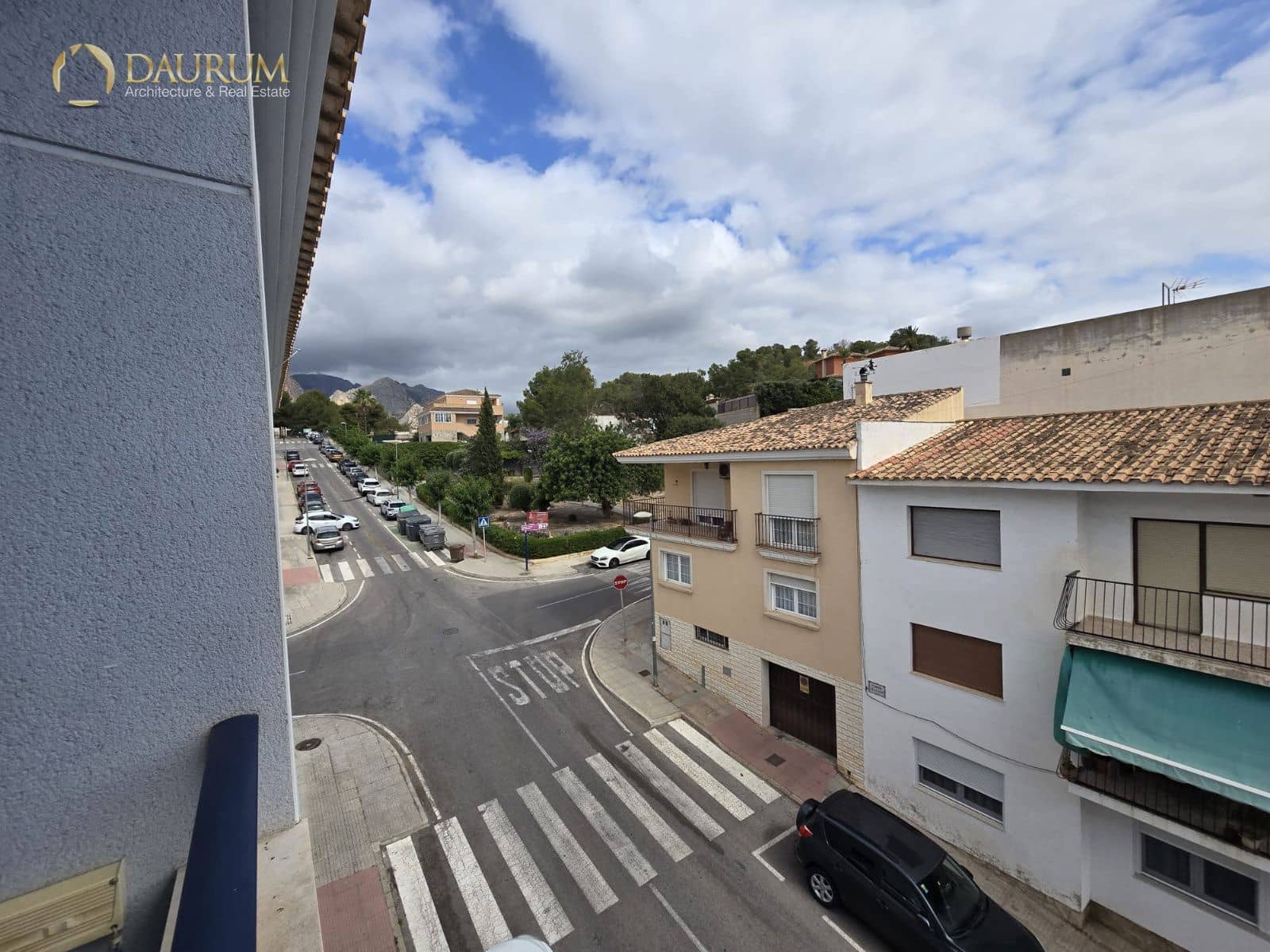 Piso de 2 habitaciones en La Nucia en venta con piscina garaje - 239.000 € (Ref: 9909338)