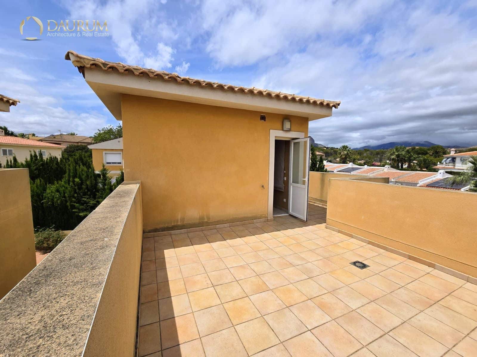 Chalet de 3 habitaciones en Barranco Hondo en venta con piscina garaje - 430.000 € (Ref: 9909339)