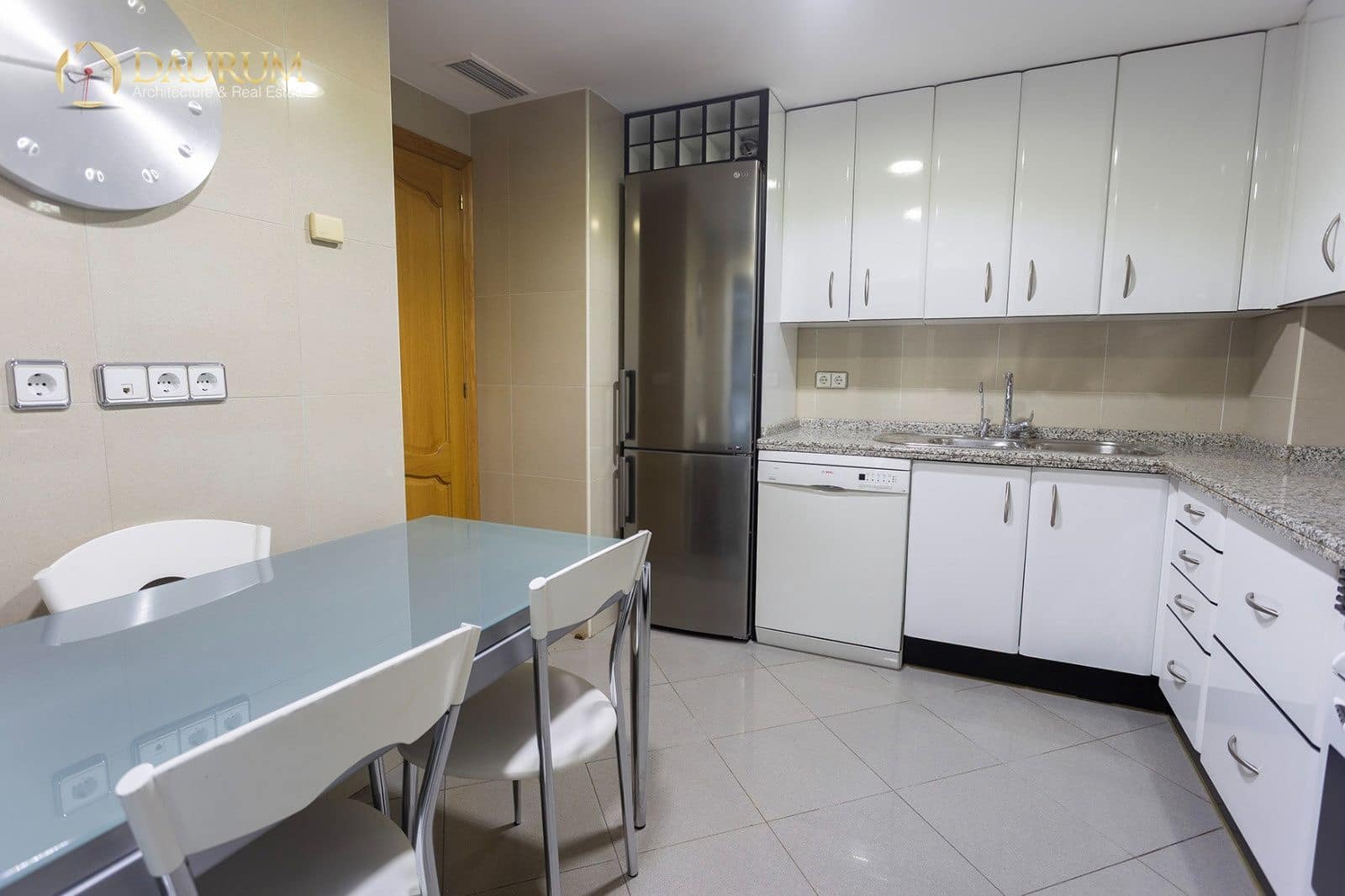 Piso de 4 habitaciones en Alicante / Alacant ciudad en venta con garaje - 625.000 € (Ref: 9911790)