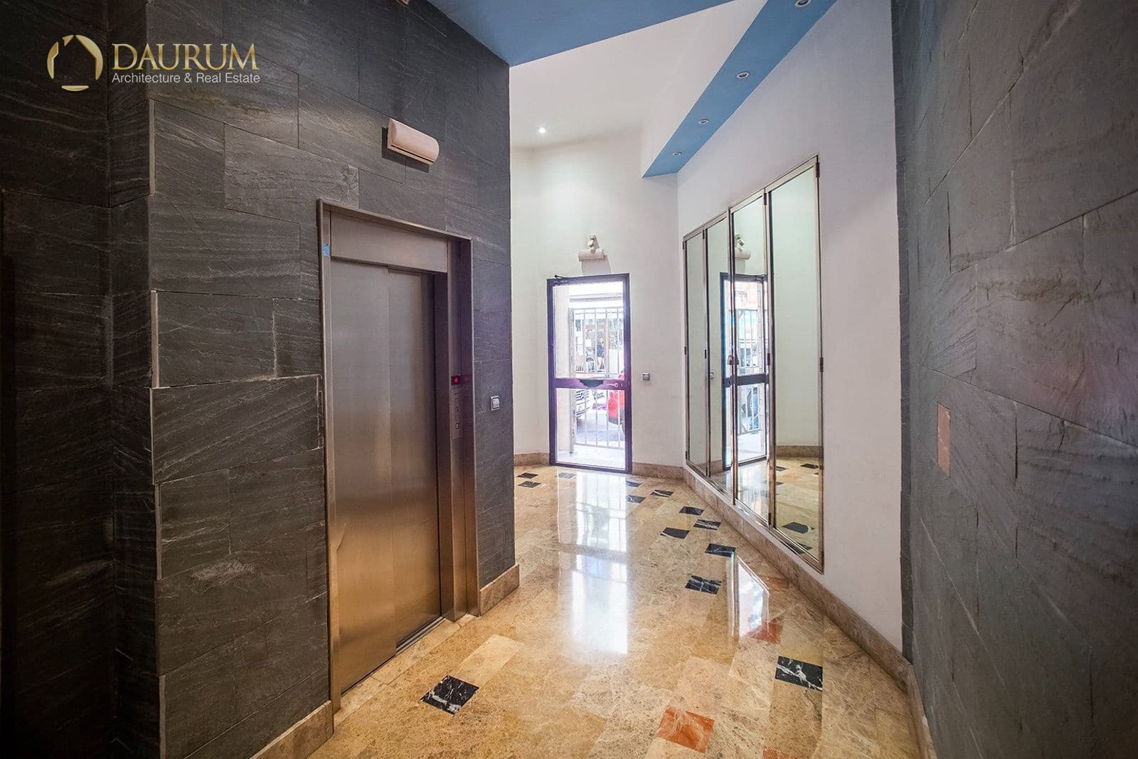Piso de 4 habitaciones en Alicante / Alacant ciudad en venta con garaje - 625.000 € (Ref: 9911790)